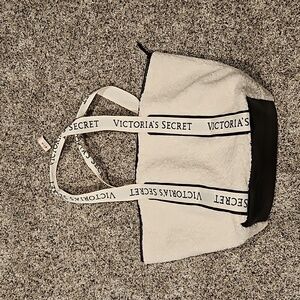 Victoria's Secret boucle tote bag NWT